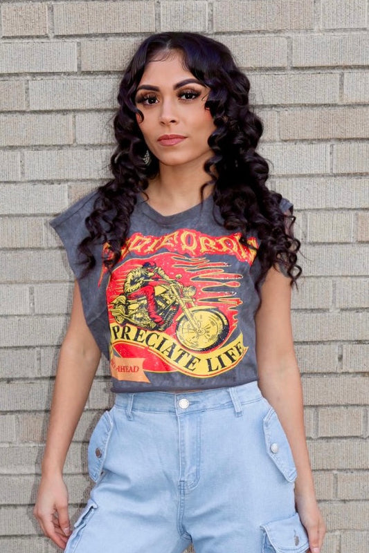 Vibin' - Graphic Tee